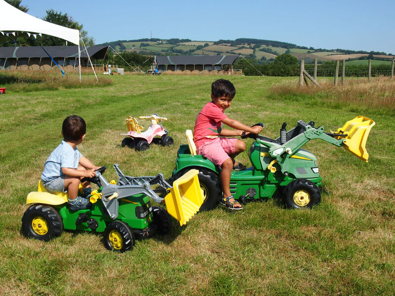 Family Glamping Children's Activities on the Farm 